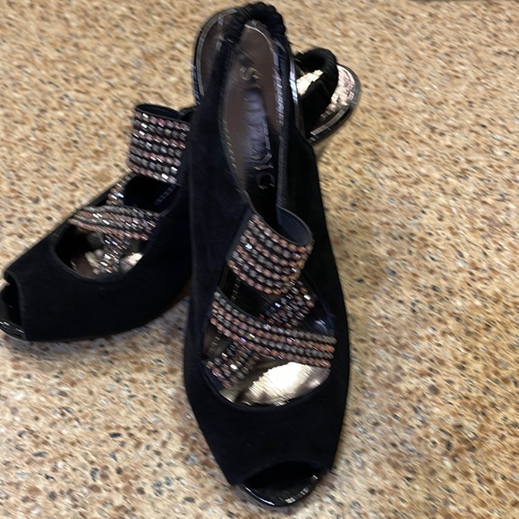 Vintage Evening Shoes for Winter - Picture 3 of 15